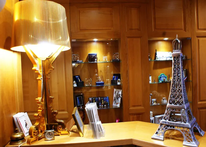 Esteem Tour Eiffel Hotel Parigi