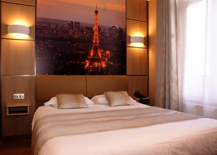 Esteem Tour Eiffel Parigi