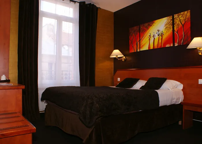 Esteem Tour Eiffel Hotel