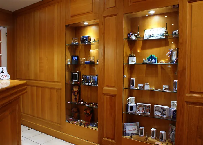 Hotel Esteem Tour Eiffel Parigi