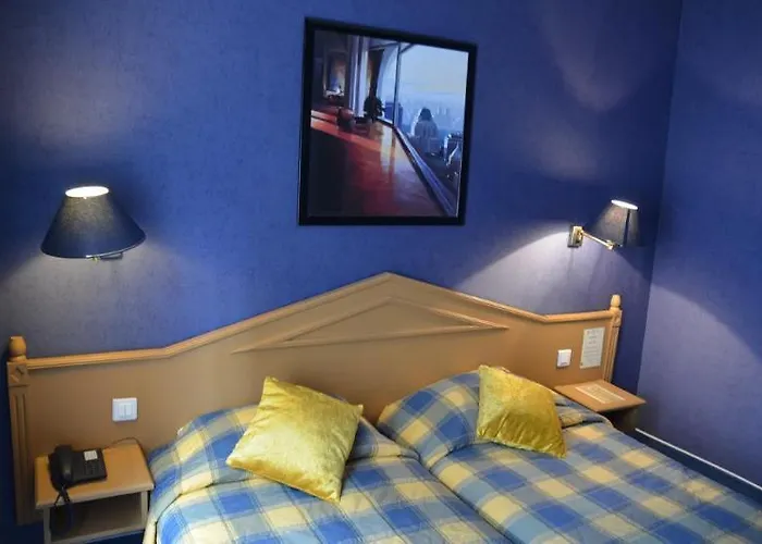 Esteem Tour Eiffel 4* Parigi