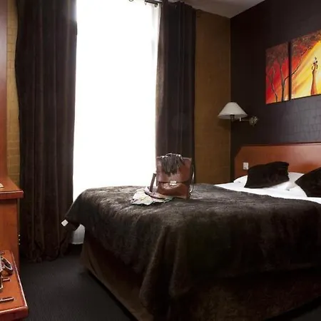 Esteem Tour Eiffel París