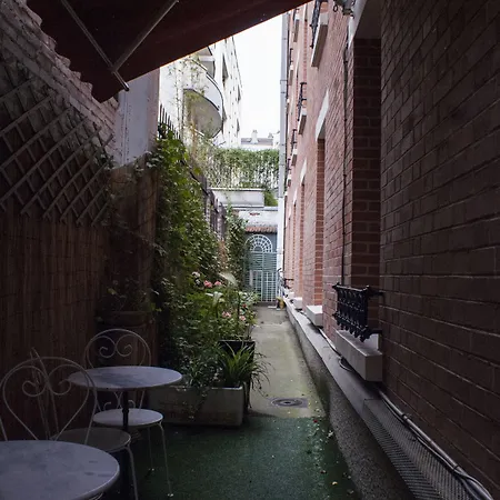 Esteem Tour Eiffel ホテル