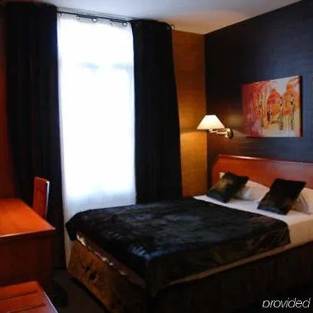 Esteem Tour Eiffel ホテル 4*