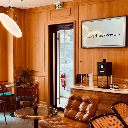 Esteem Tour Eiffel 巴黎