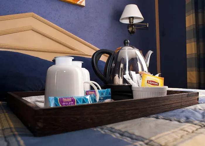 Esteem Tour Eiffel Отель 4*