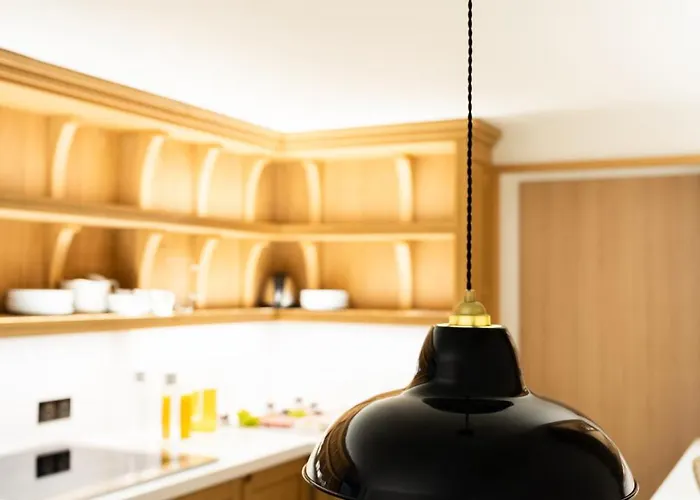 Отель Esteem Tour Eiffel