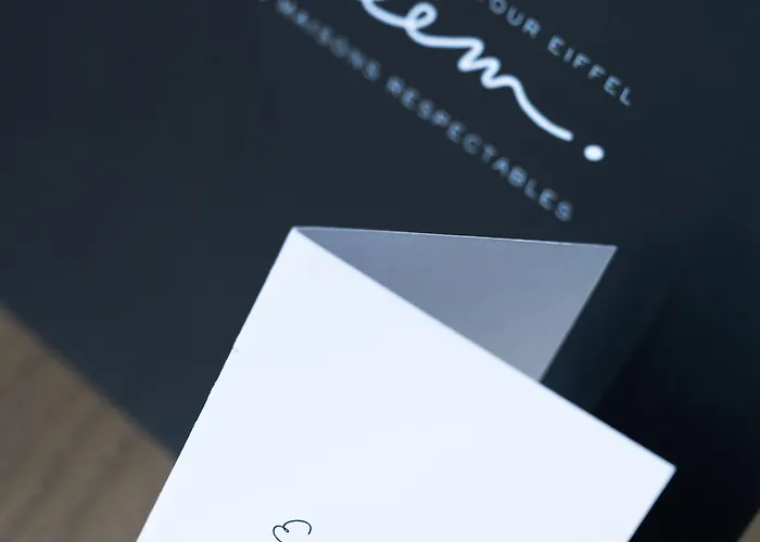 Отель Esteem Tour Eiffel 4*